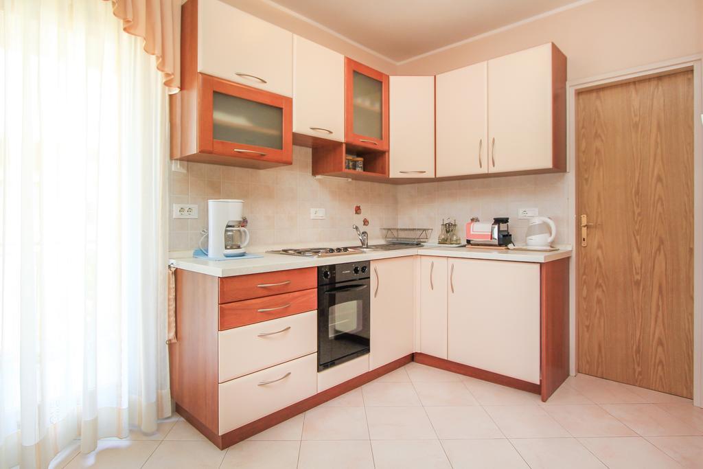 Apartments Silvia Porec Exterior photo